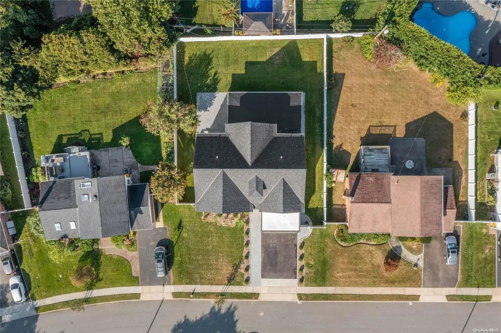 9 Warren Lane Jericho NY 11753
