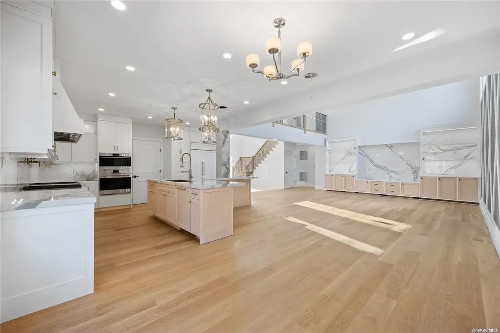 9 Warren Lane Jericho NY 11753