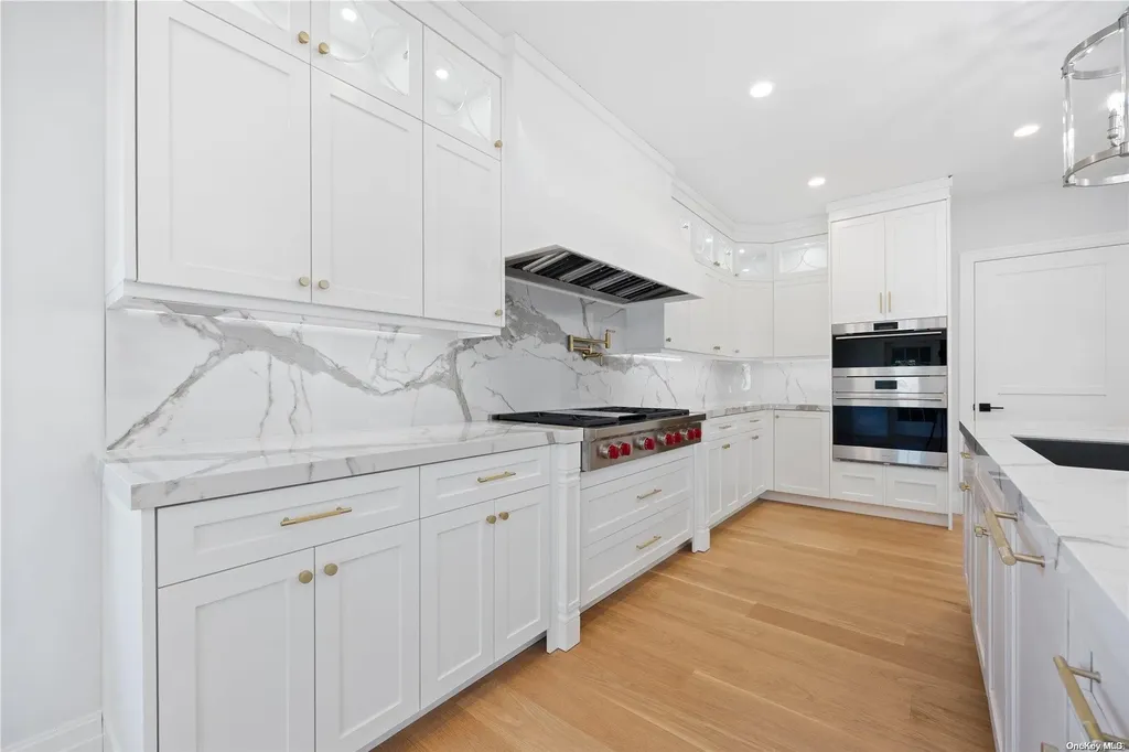 9 Warren Lane Jericho NY 11753
