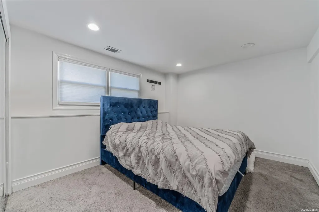 18 Lehigh Drive Smithtown NY 11787