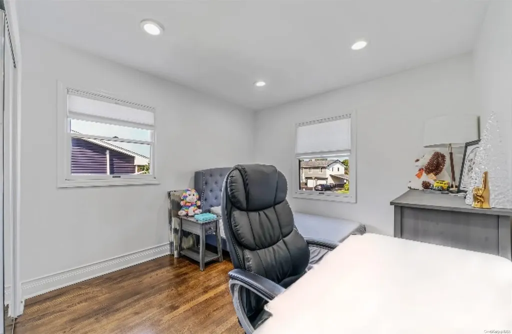 18 Lehigh Drive Smithtown NY 11787