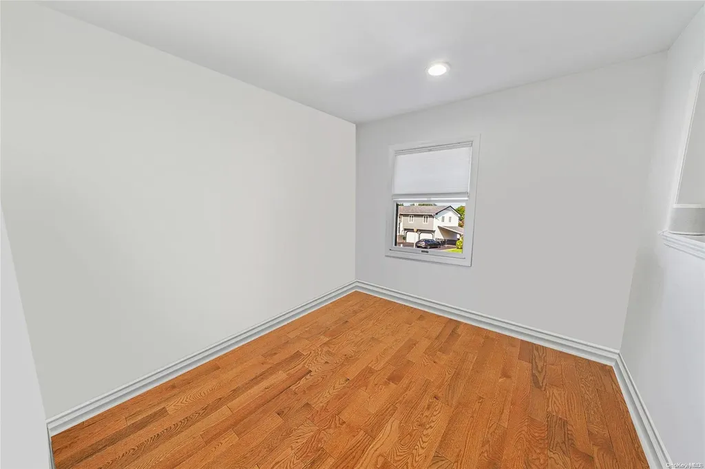 18 Lehigh Drive Smithtown NY 11787