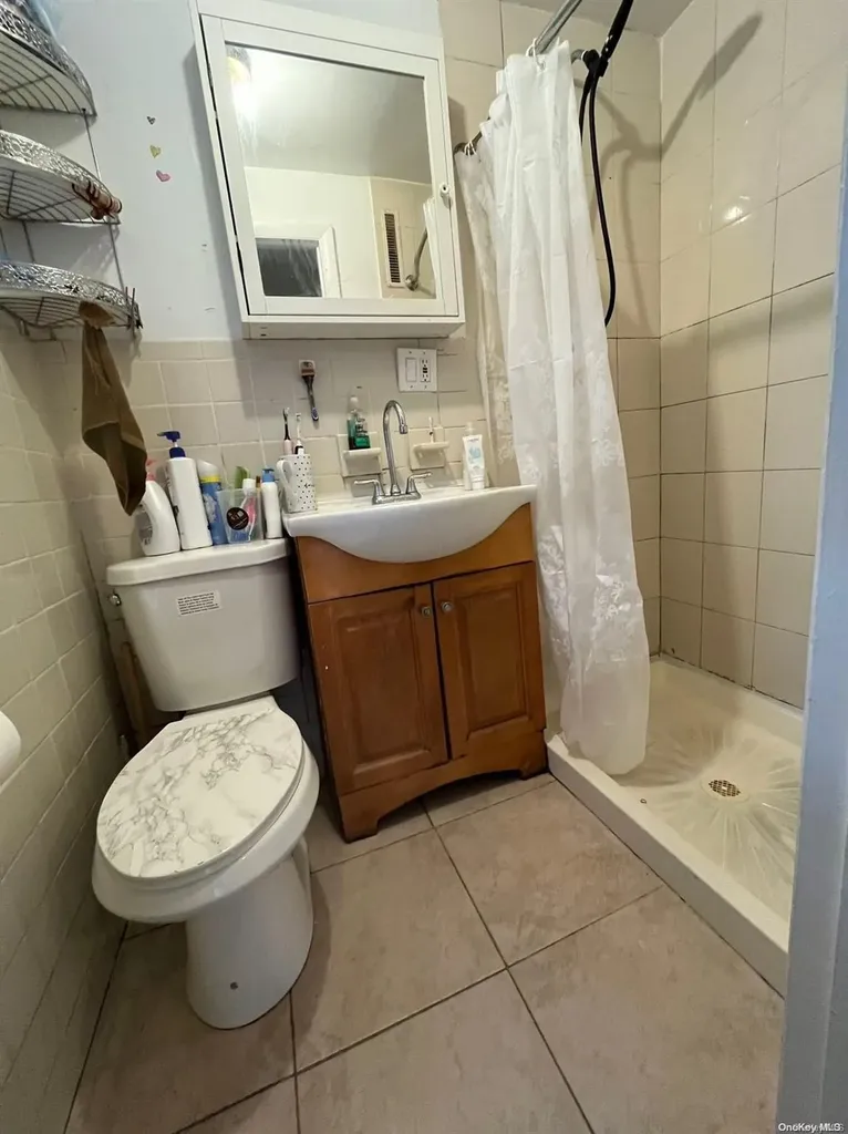 6142 Parsons Boulevard Fresh Meadows NY 11365