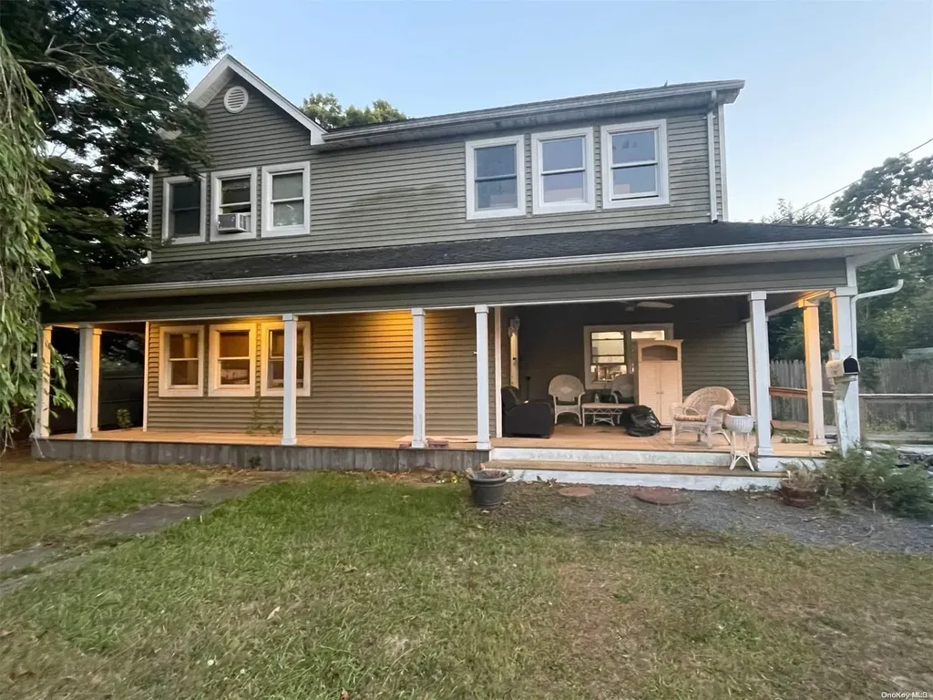 20 Charles Road East Patchogue NY 11772
