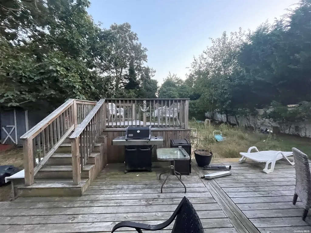 20 Charles Road East Patchogue NY 11772