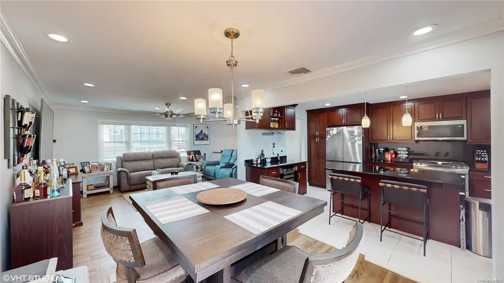 2727 Lee Place Bellmore NY 11710