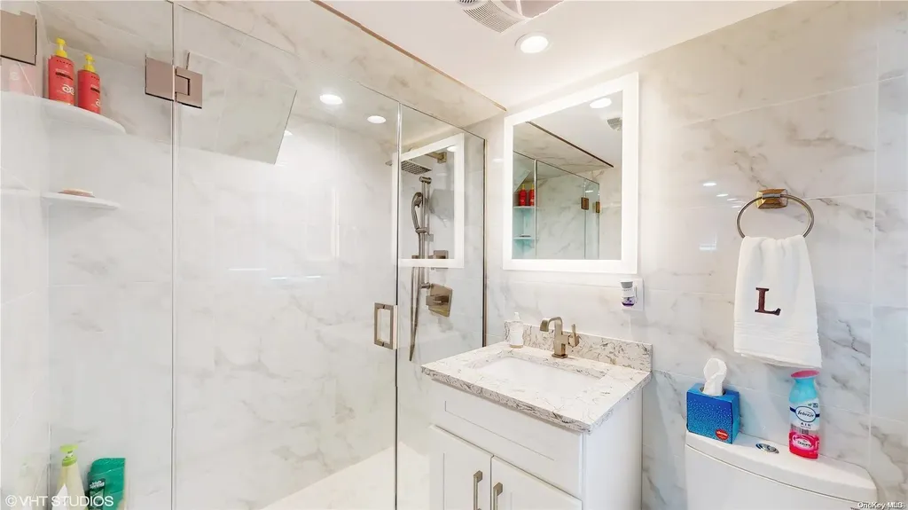 2727 Lee Place Bellmore NY 11710