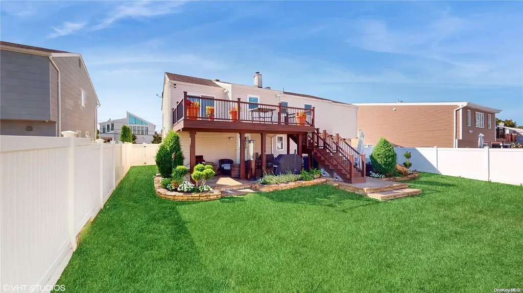 2727 Lee Place Bellmore NY 11710
