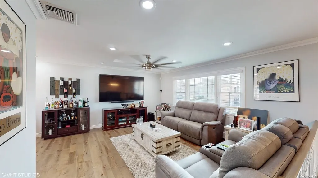 2727 Lee Place Bellmore NY 11710