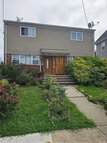 28 Area Place Staten Island NY 10314