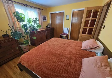 28 Area Place Staten Island NY 10314
