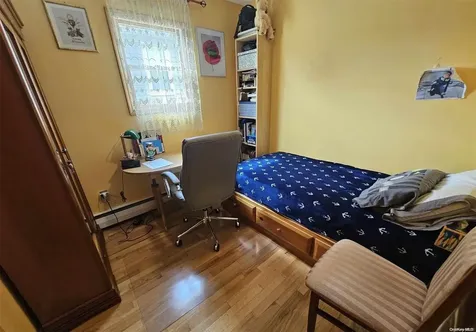 28 Area Place Staten Island NY 10314