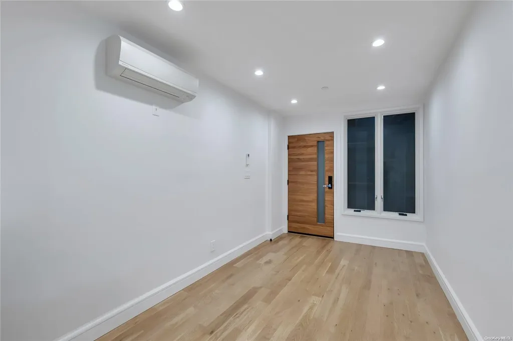 612 E 54th Street Brooklyn NY 11203