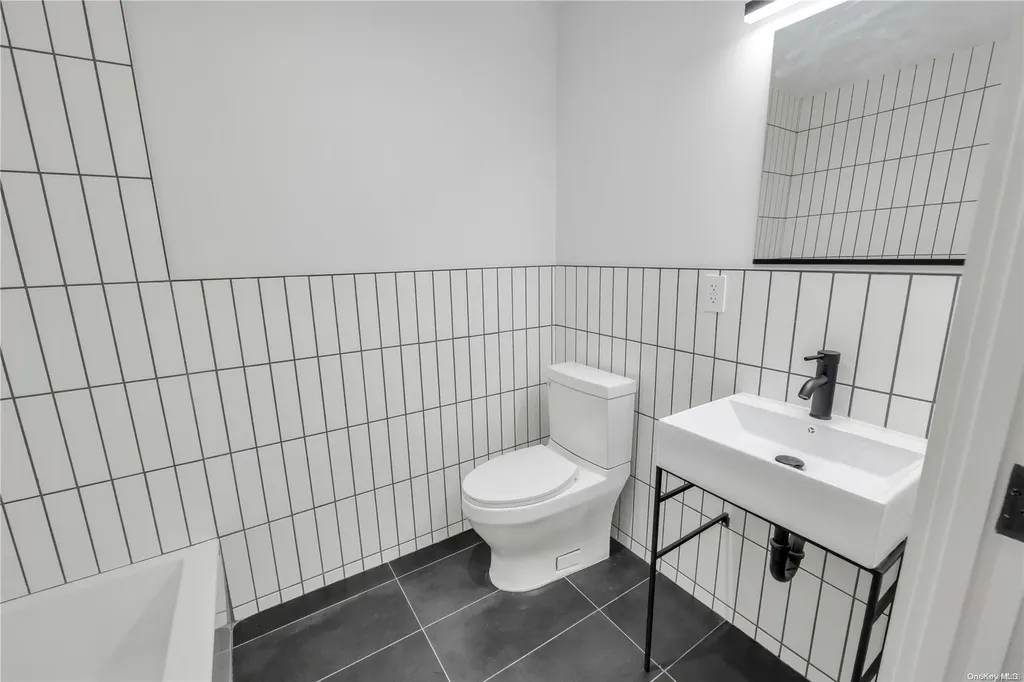 612 E 54th Street Brooklyn NY 11203