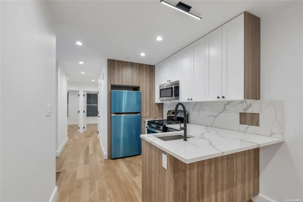 612 E 54th Street Brooklyn NY 11203