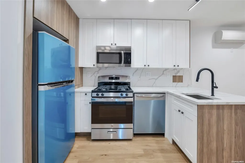 612 E 54th Street Brooklyn NY 11203