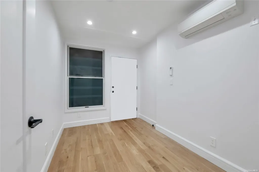 612 E 54th Street Brooklyn NY 11203