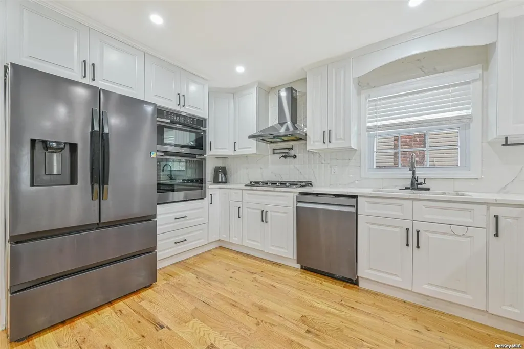 94 Clarendon Drive Valley Stream NY 11580