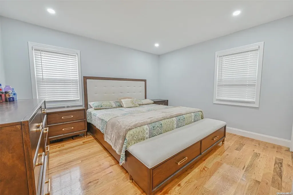 94 Clarendon Drive Valley Stream NY 11580