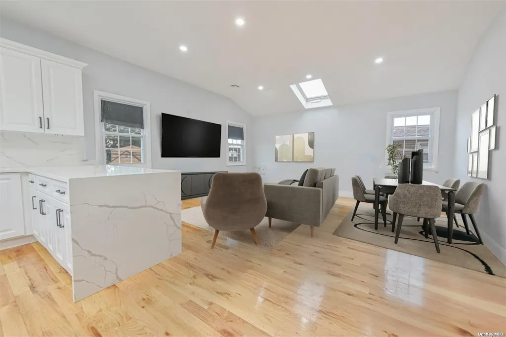 94 Clarendon Drive Valley Stream NY 11580