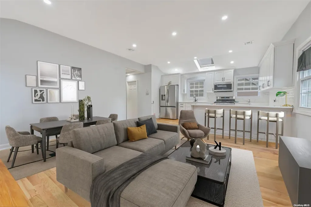 94 Clarendon Drive Valley Stream NY 11580