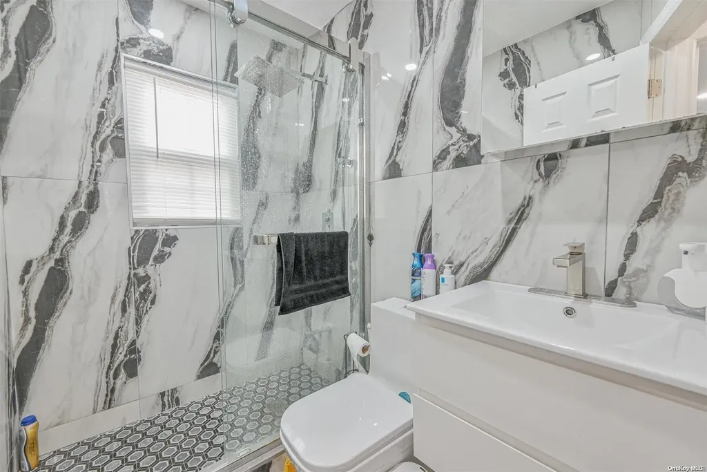 94 Clarendon Drive Valley Stream NY 11580