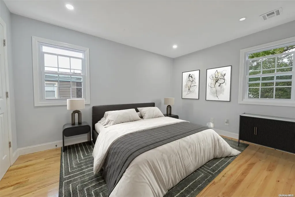 94 Clarendon Drive Valley Stream NY 11580