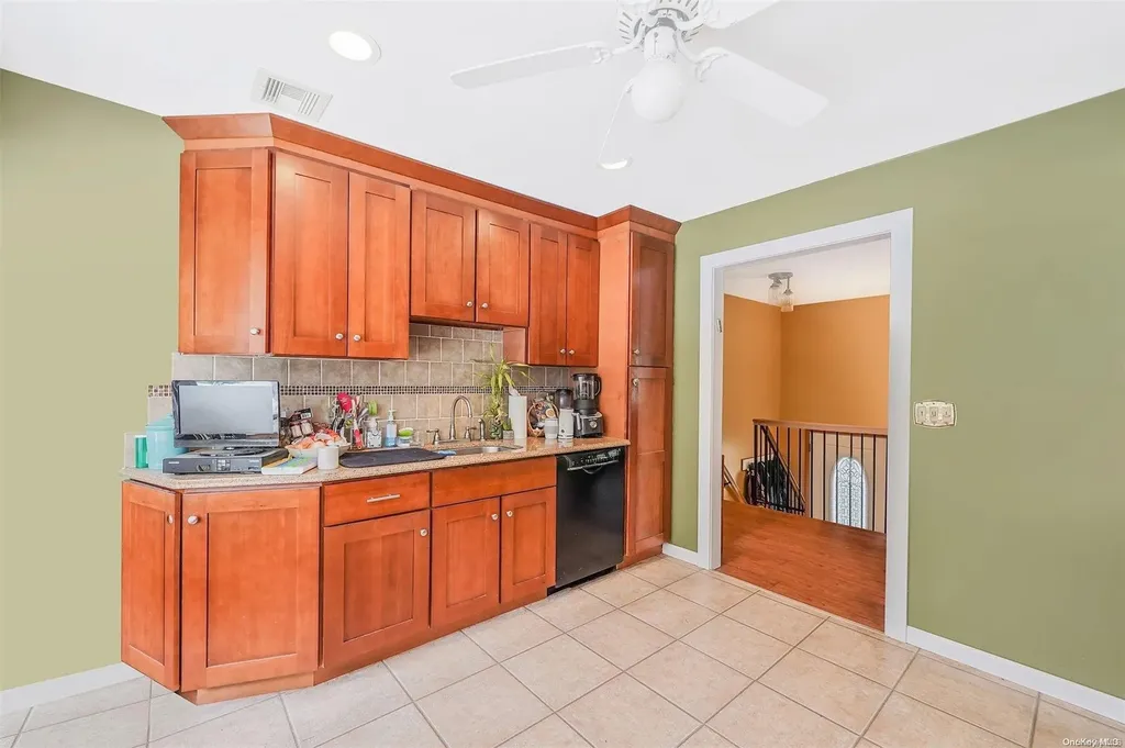 57 Cullen Avenue Islip NY 11751