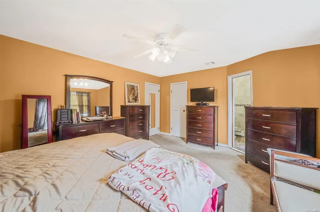 57 Cullen Avenue Islip NY 11751