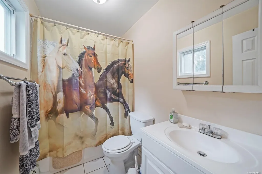 57 Cullen Avenue Islip NY 11751