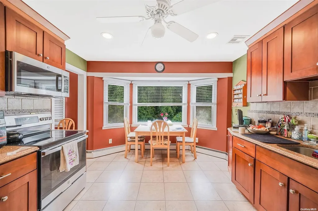 57 Cullen Avenue Islip NY 11751
