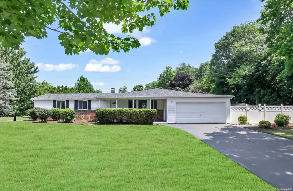 1 Coed Lane Stony Brook NY 11790