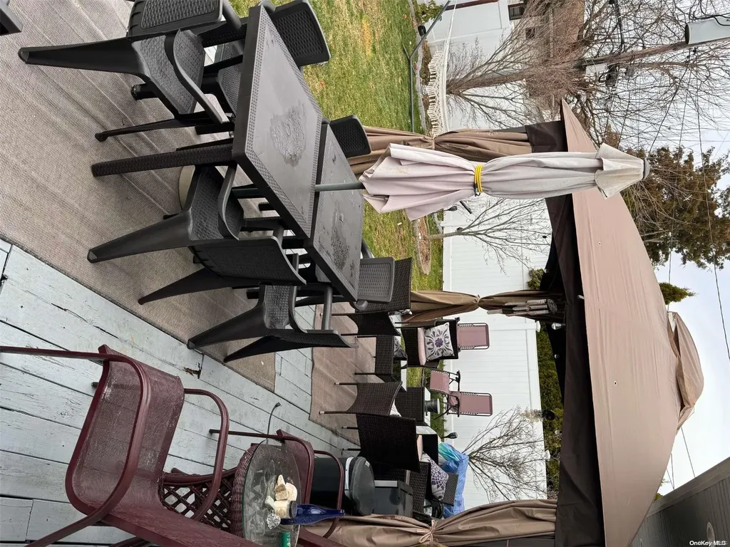 28 Berkshire Road Bethpage NY 11714