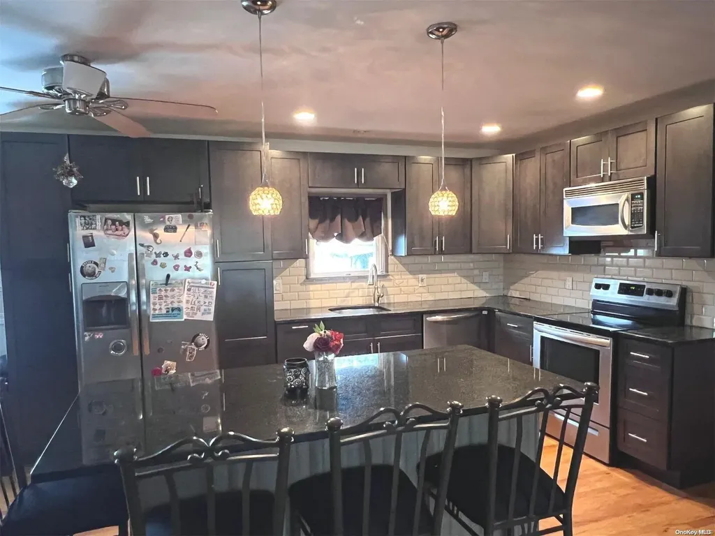 28 Berkshire Road Bethpage NY 11714