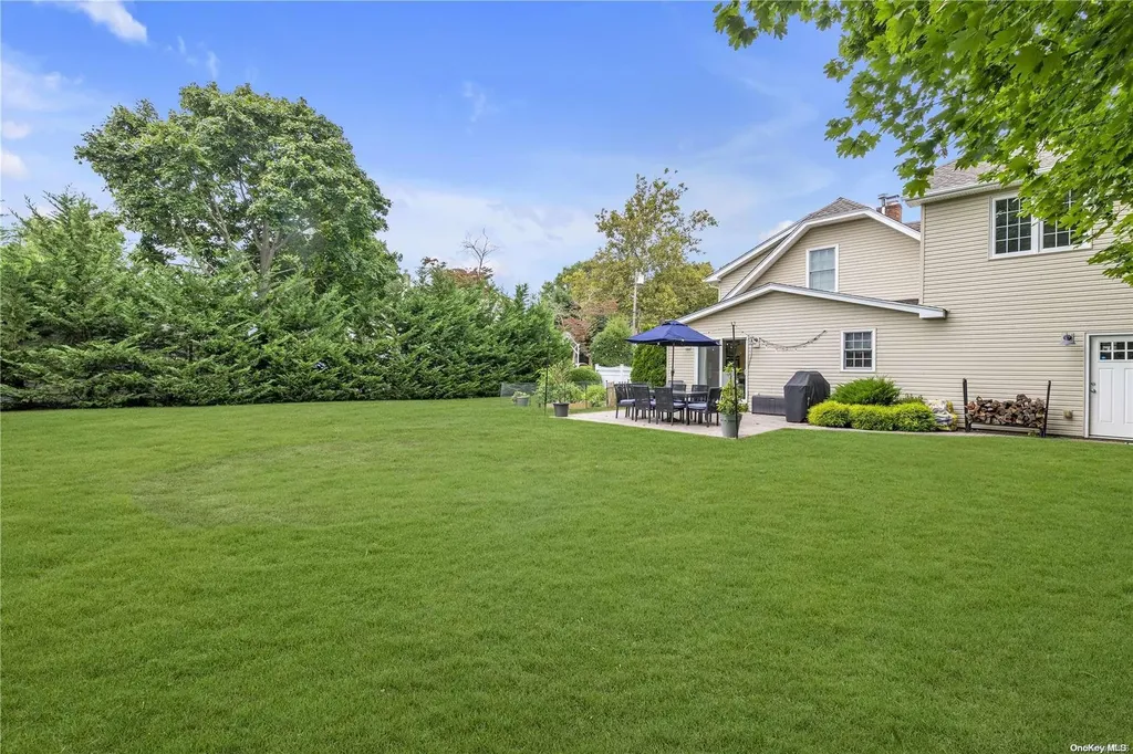 80 Netz Place Albertson NY 11507