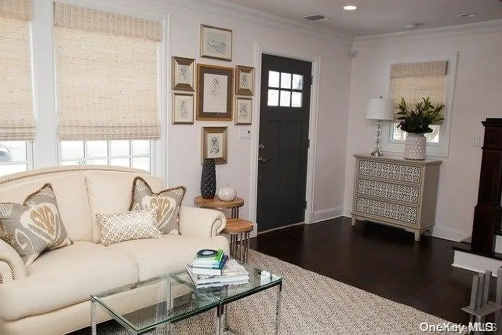 80 Netz Place Albertson NY 11507