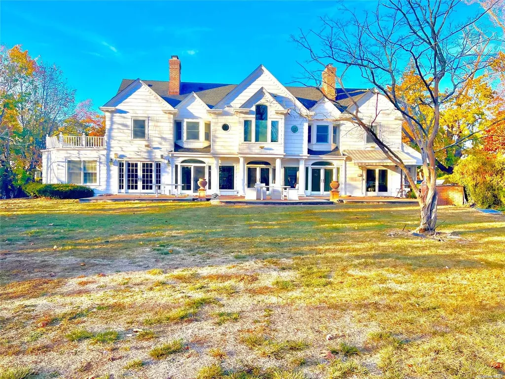 187 Hewlett Neck Road Woodmere NY 11598