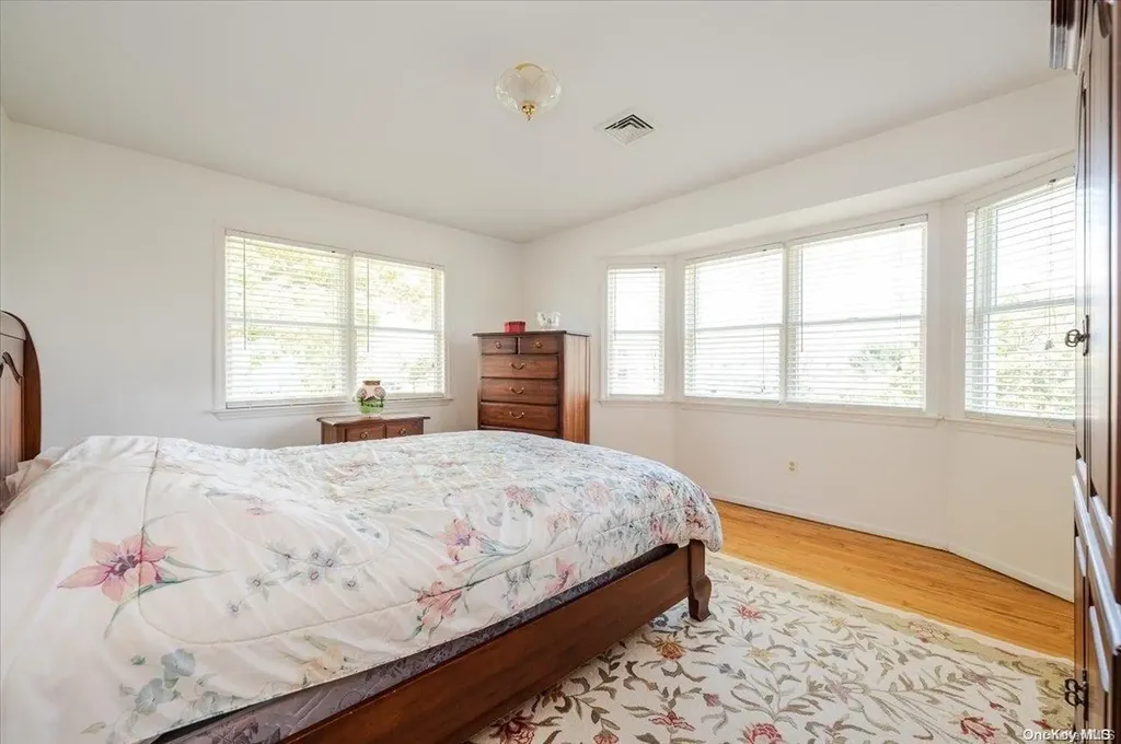 217 Neptune Boulevard Long Beach NY 11561
