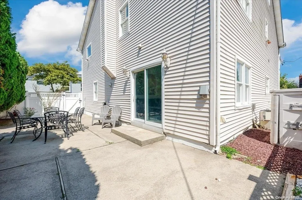 217 Neptune Boulevard Long Beach NY 11561