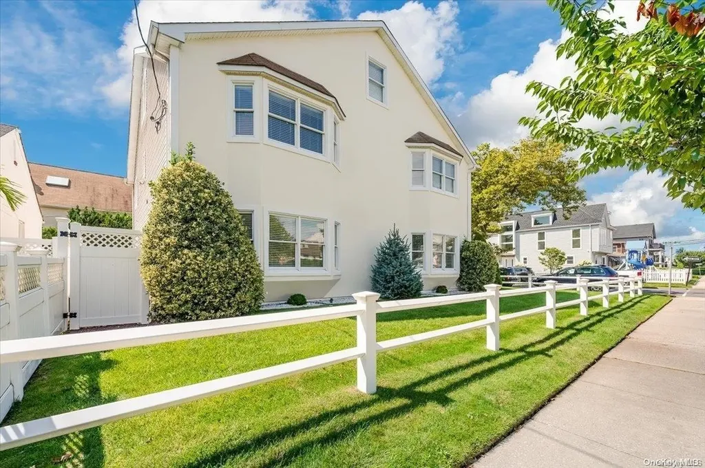 217 Neptune Boulevard Long Beach NY 11561