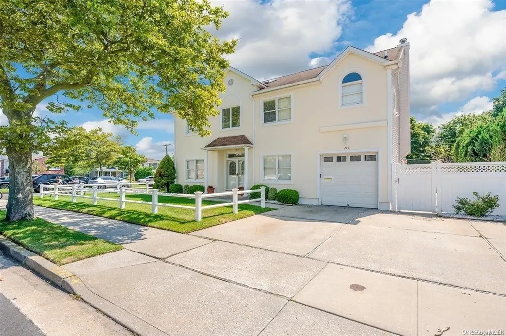 217 Neptune Boulevard Long Beach NY 11561