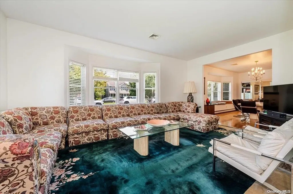 217 Neptune Boulevard Long Beach NY 11561