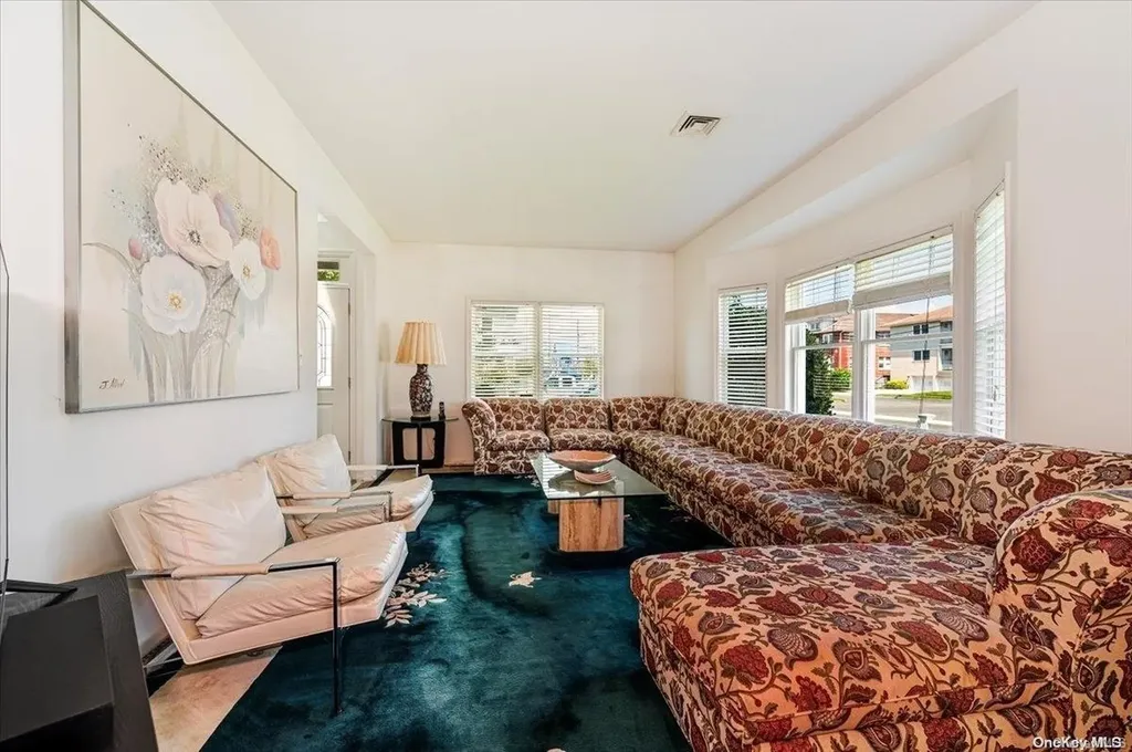 217 Neptune Boulevard Long Beach NY 11561