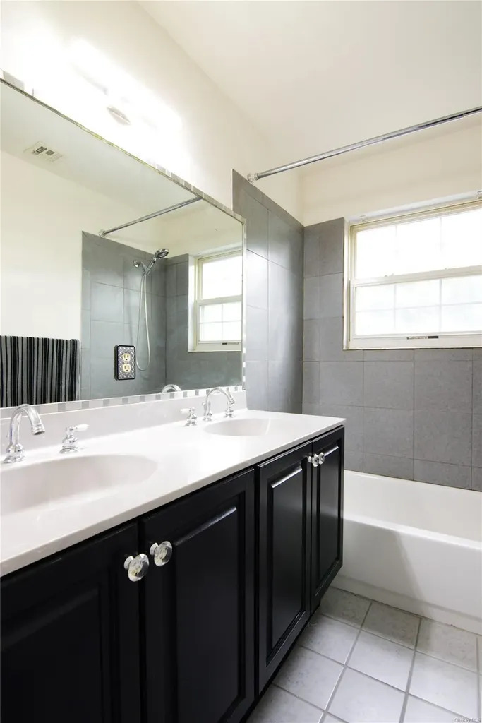 25 Whispering Woods Drive Smithtown NY 11787