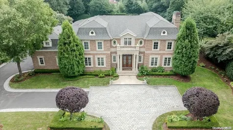 167 Kings Point Road Great Neck NY 11024