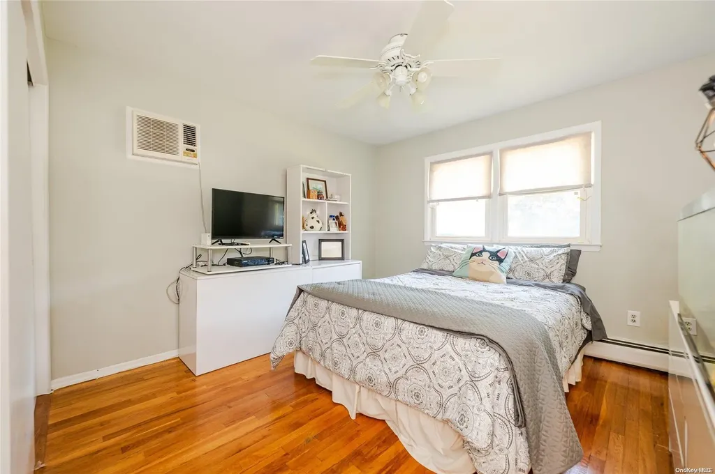 21 Johnson Place Oceanside NY 11572