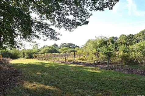 58 Ryerson Avenue Manorville NY 11949
