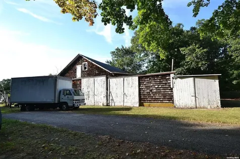 58 Ryerson Avenue Manorville NY 11949