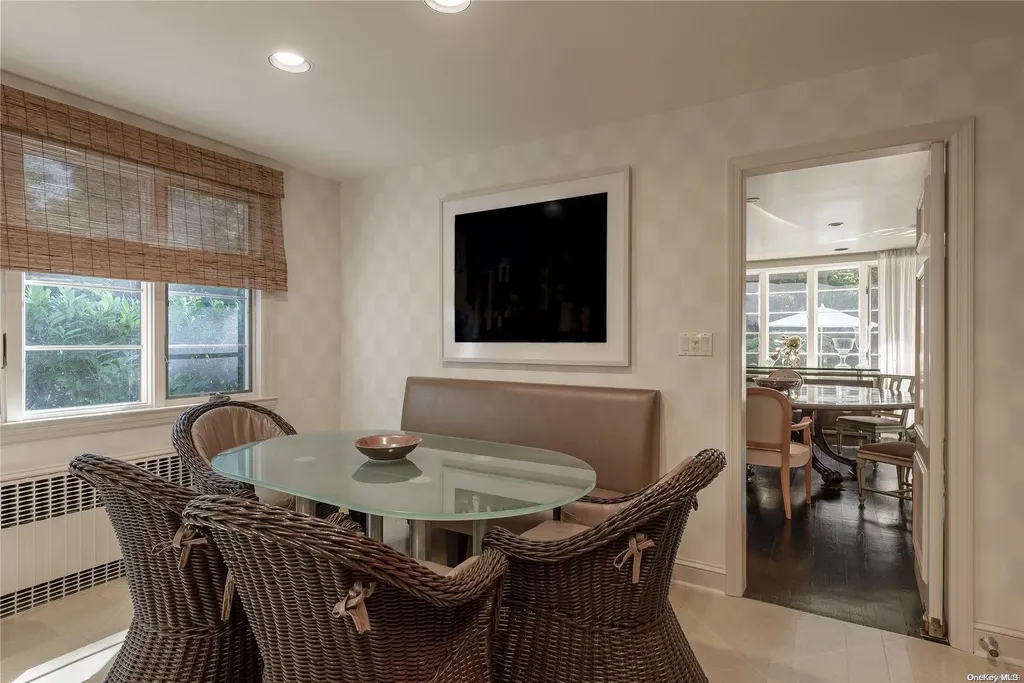 112 Bacon Road Old Westbury NY 11568