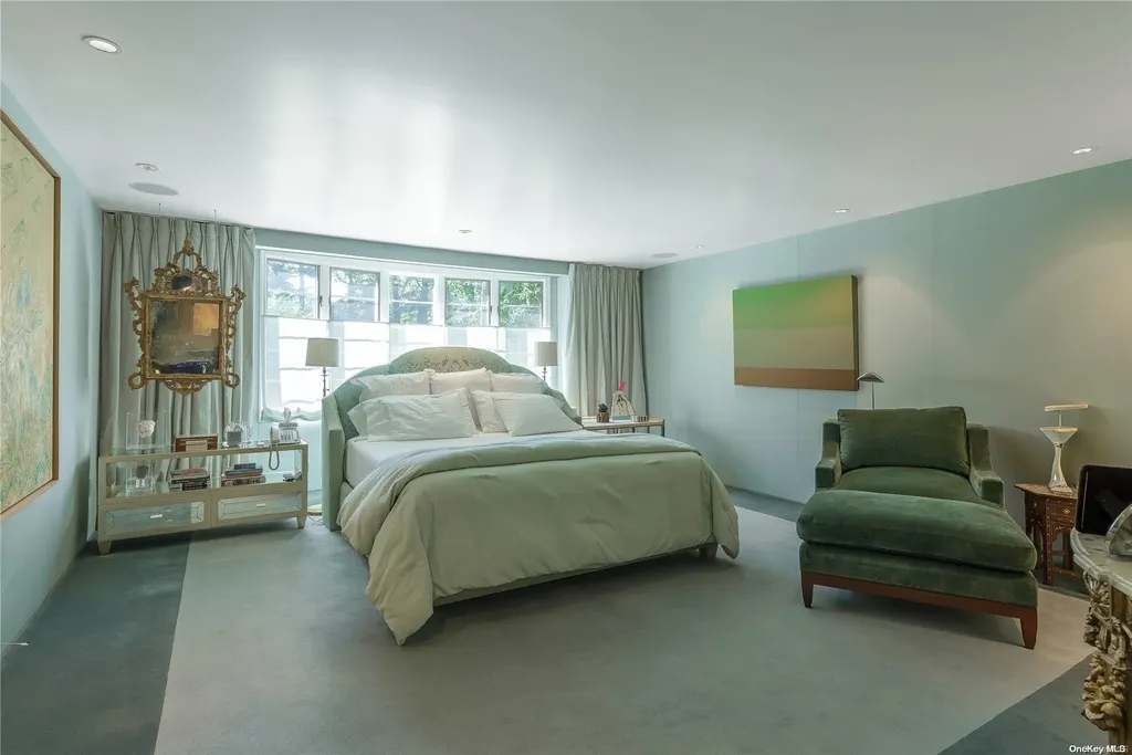 112 Bacon Road Old Westbury NY 11568